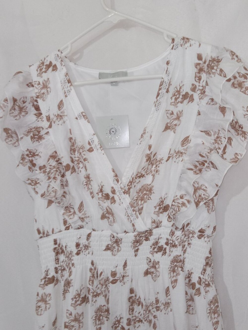 NWT J Gee Maxi Dress Size L White Brown Floral Cottagecore Smocked Boho Flutter - Picture 13 of 16